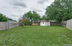 302 Westwind, Windcrest, TX 78239