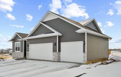 2813 Amber Valley Road, Cedar Falls, IA 50613