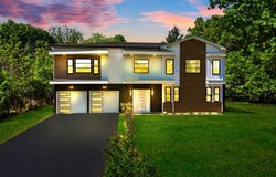 3 Tyne Ct, South Brunswick Twp., NJ 08824-1424