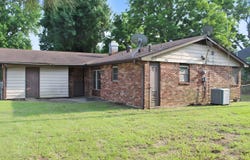 2507 E 10th Avenue, Pine Bluff, AR 71601