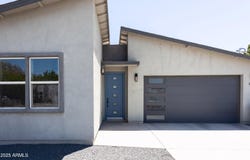 2819 N 28TH Place, Phoenix, AZ 85008