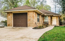 203 S Creek St., Fredericksburg, TX 78624