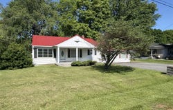8215 N Dixie Highway, Bonnieville, KY 42713