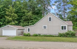 E4944 S M-35, Escanaba, MI 49829