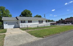 701 N 13th St, Mayfield, KY 42066