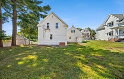 7 Maxwell Street, Taunton, MA 02780