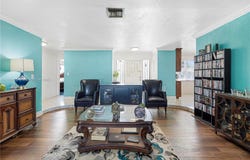 3940 NW 34th Ave, Lauderdale Lakes, FL 33309