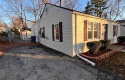 3222 W Tennyson Avenue, St Louis, MO 63114