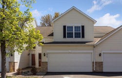 1515 Yorkshire Lane, Shakopee, MN 55379
