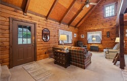 231 Glade Mills Rd, Clinton Twp, PA 16059