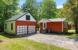471 Oak Street, Oakland, ME 04963