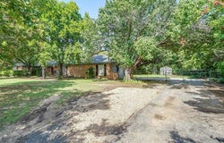 12505 White Oak Drive, Burleson, TX 76028