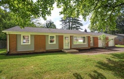 2881 S Catalina Drive, Columbus, IN 47201