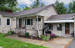 3121 S Shepherd Road, Mt Pleasant, MI 48858