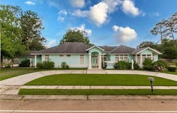 700 DELMAR Boulevard, Hammond, LA 70403