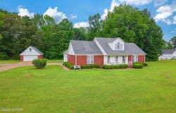 835 Oakview Loop, Bolivar, TN 38008