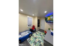 317 DELAWARE AVE STREET, WEST DEPTFORD, NJ 08086
