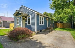 1532 Beam Road, Columbus, IN 47201-5563