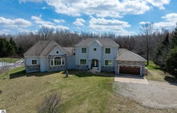 3195 S Rolland Road, Remus, MI 49340