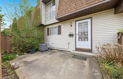 6468 State Road unit: L11, Parma, OH 44134