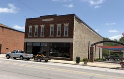 216 S State Street, South Whitley, IN 46787