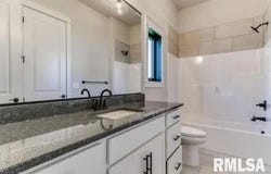 68 Moonlight Court, Chatham, IL 62629