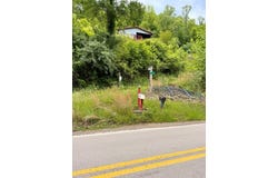 10908 River Front Rd, Belfry, KY 41514