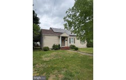 827 E DIVISION Street, DOVER, DE 19901