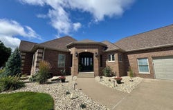 5609 Hickory Stick Lane, Burlington, IA 52601