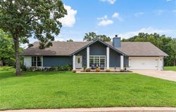 1613 Kingsway Street, Sapulpa, OK 74066