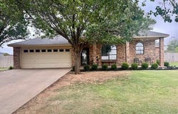 1417 Kings, Plainview, TX 79072