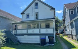 424 Liberty St, Franklin, PA 16323