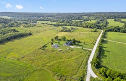 1215 E 515th Road, Morrisville, MO 65710