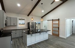520 Ridge Rd, Caryville, TN 37714
