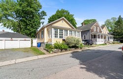 4 Findlay Place, Newport, RI 02840