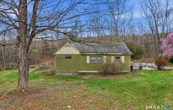 102 South Road, Bozrah, CT 06334