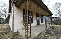 1105 7th St, Mena, AR 71953