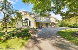 1118 Belvidere Corner Road, Mount Bethel, PA 18343