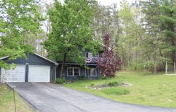 10176 Lakeview Drive, Atlanta, MI 49709