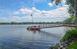 3838 Lakeland Avenue N, Robbinsdale, MN 55422