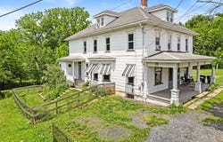 100 Mahoning Drive E, Lehighton, PA 18235