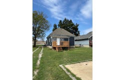 612 Washington Ave, Chanute, KS 66720