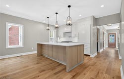 81 Hall Street, Chagrin Falls, OH 44022