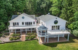 15665 Portage Road, Vicksburg, MI 49097