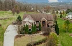 585 Overlook Pass, Fredonia, WI 53021