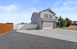 5601 Santa Fe Ln, Pasco, WA 99301