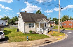 528 E QUEEN Street, STRASBURG, VA 22657