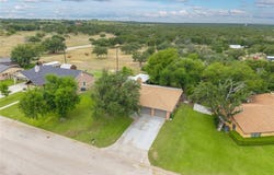 810 S Clear Street, San Saba, TX 76877