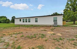 420 Southern Ln, Oneida, TN 37841