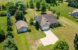 5804 QR Avenue E, Scotts, MI 49088